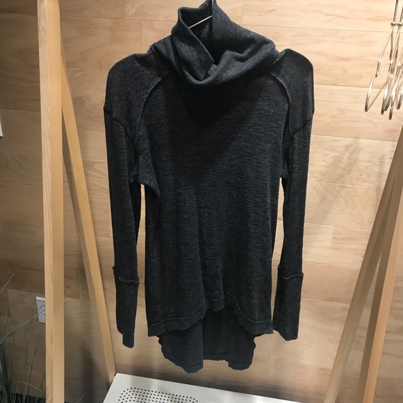 Free People Sweaters - FREE PEOPLE TUNIC.